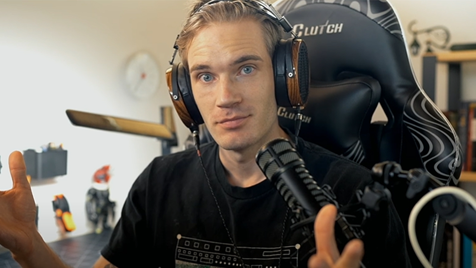 Mystery Unraveled: Twitch's Mysterious Bans on PewDiePie, Shroud, and Lirik