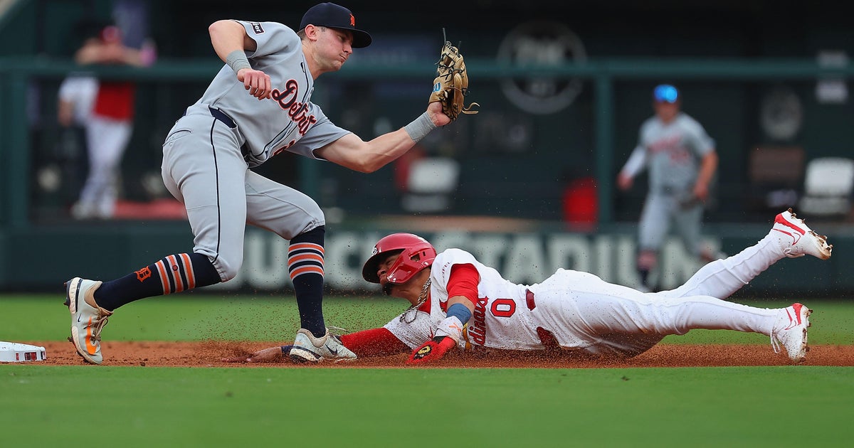 Cardinals Dominate Tigers in Rain-Delayed Showdown