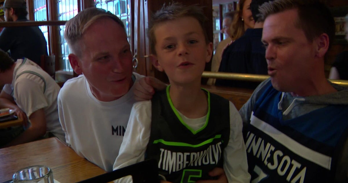 Timberwolves Game 3 Attracts Throngs to Downtown Minneapolis