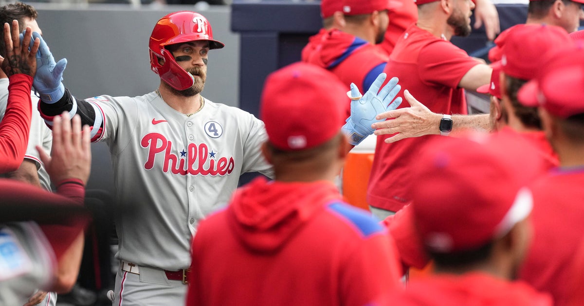 Phillies Dominate Blue Jays 8-3 with Harper and Turner Leading the Charge