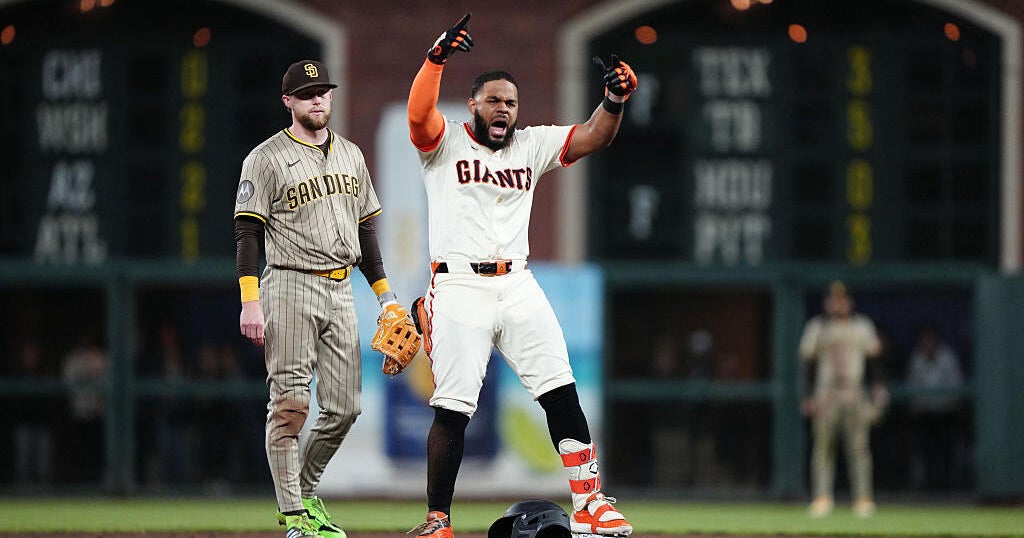 Giants Overcome 5-Run Deficit to Edge Padres