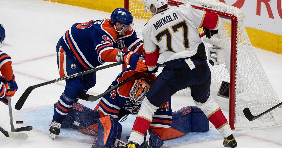 Panthers Edge Oilers 5-4 in Double Overtime to Level Stanley Cup Final