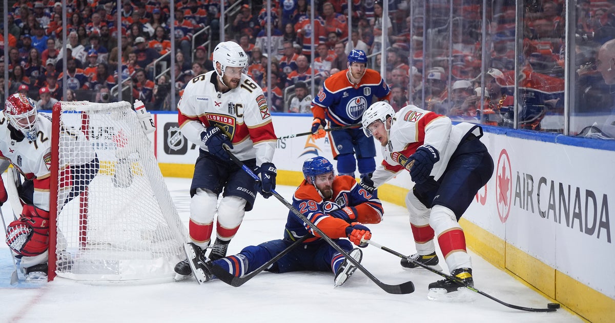 Oilers and Panthers Clash in Game 3 of Stanley Cup Final