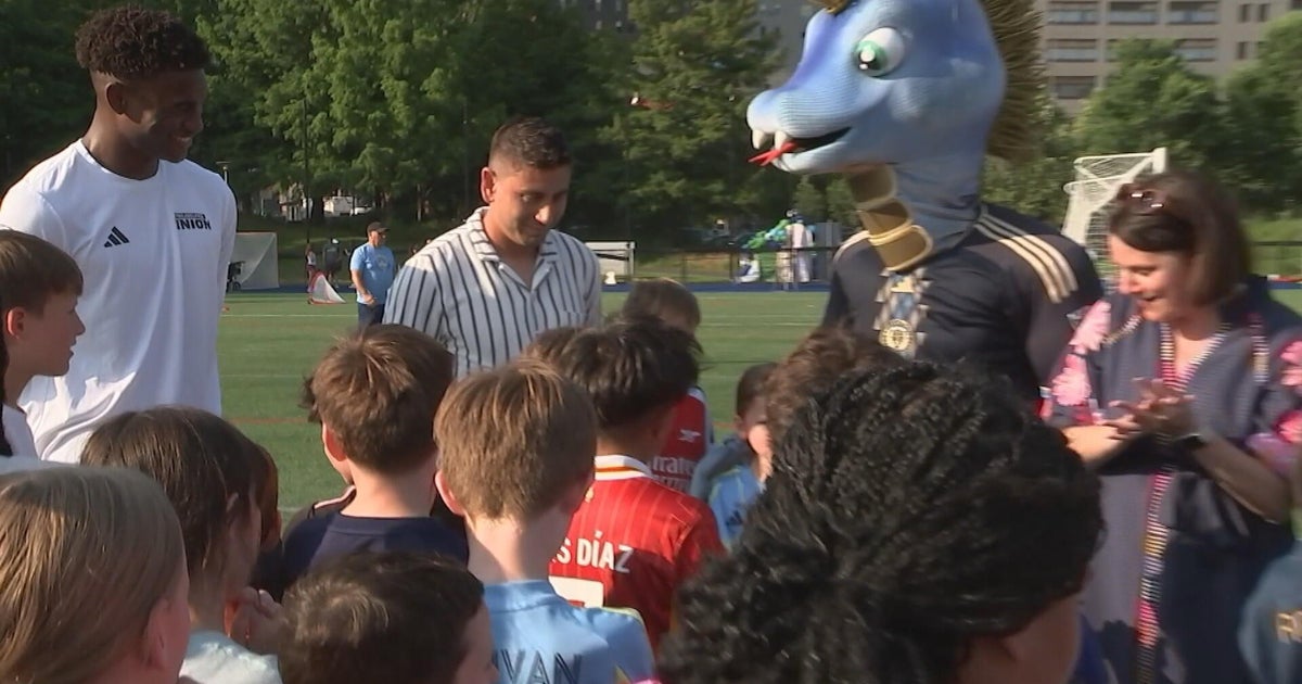 Philadelphia Union and World Cup Committee Inspire Young Soccer Players
