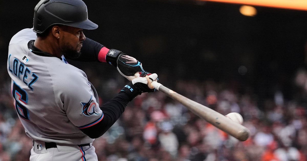 Marlins Clinch Series with 10th-Inning Surge Against Giants