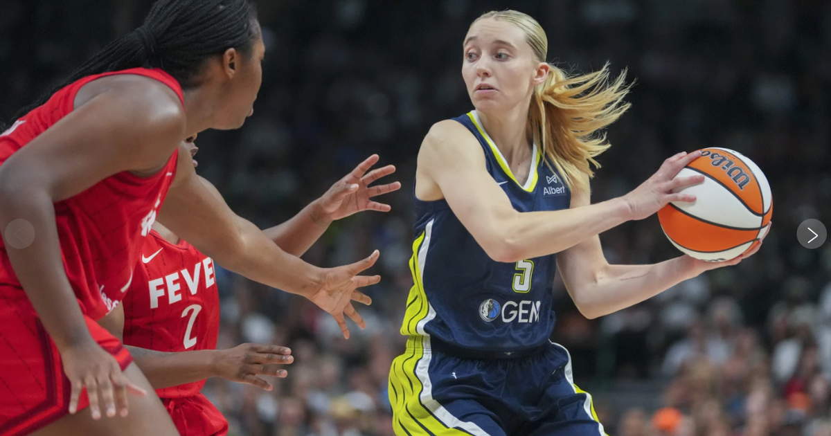 Paige Bueckers Out for Saturday's Game Due to Knee Injury