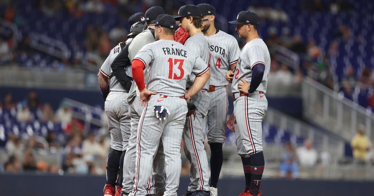 Marlins Extend Winning Streak with 2-0 Victory Over Twins