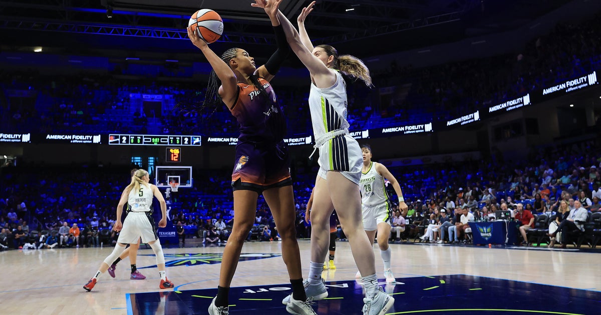 Rookie Stars Shine as Wings Defeat Mercury 98-89