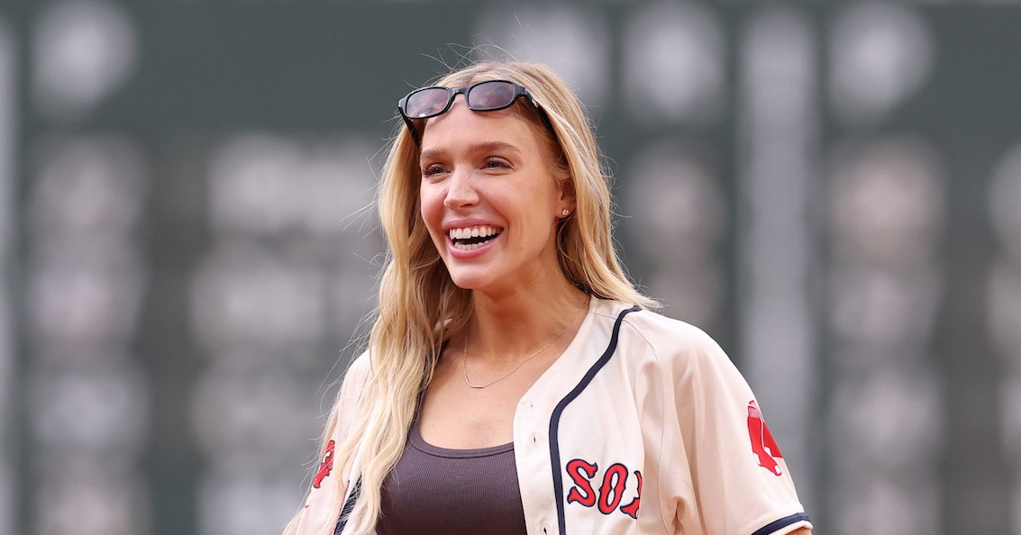 Alex Cooper Faces Boos During Seventh Inning Stretch at Wrigley Field