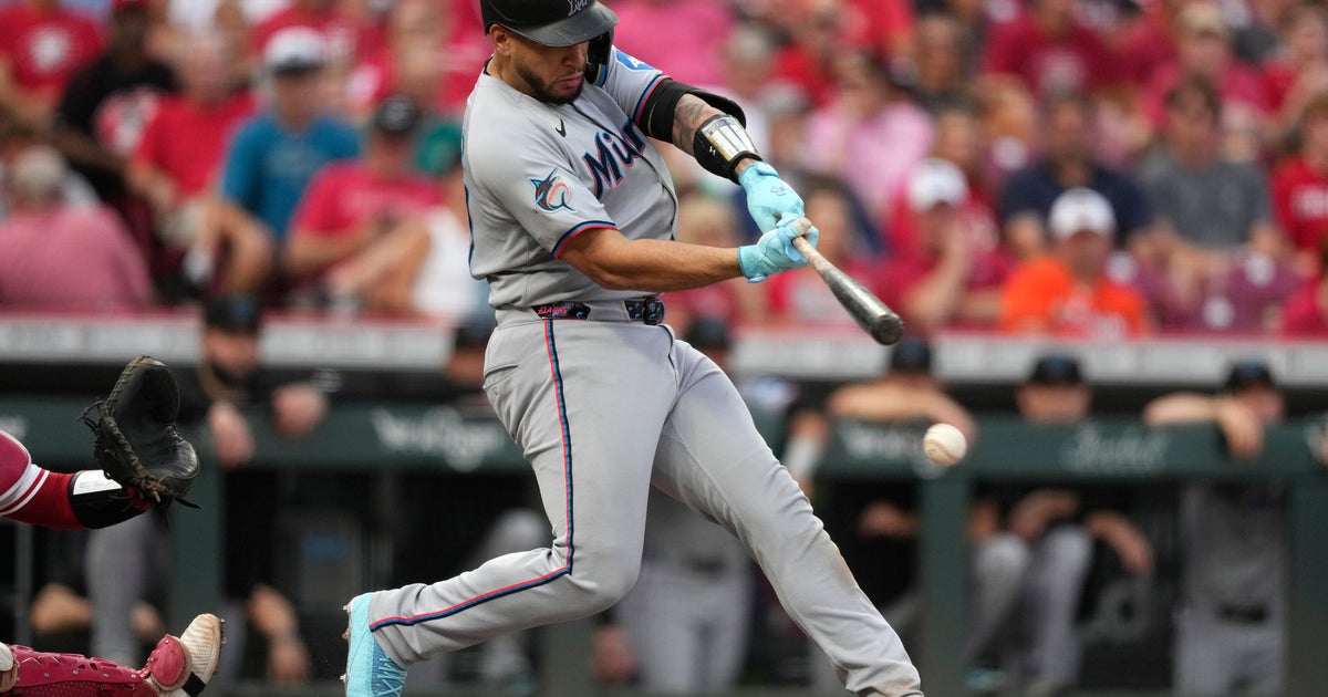 Marlins Set Franchise Record with 11th Consecutive Road Win