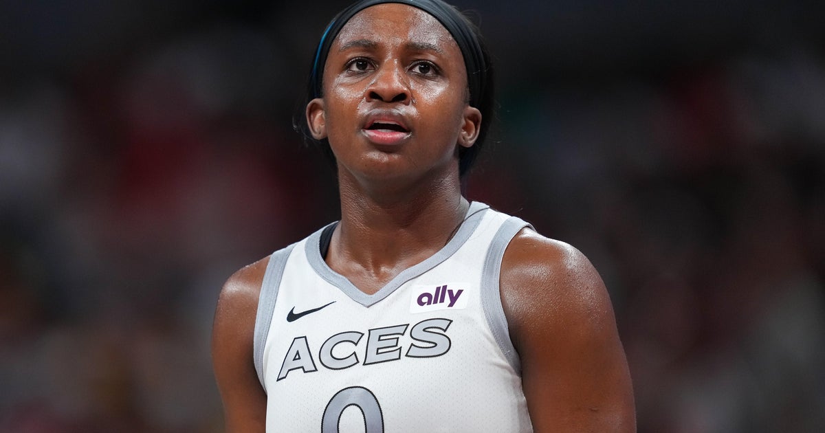 Jackie Young Leads Aces to Narrow Victory Over Valkyries