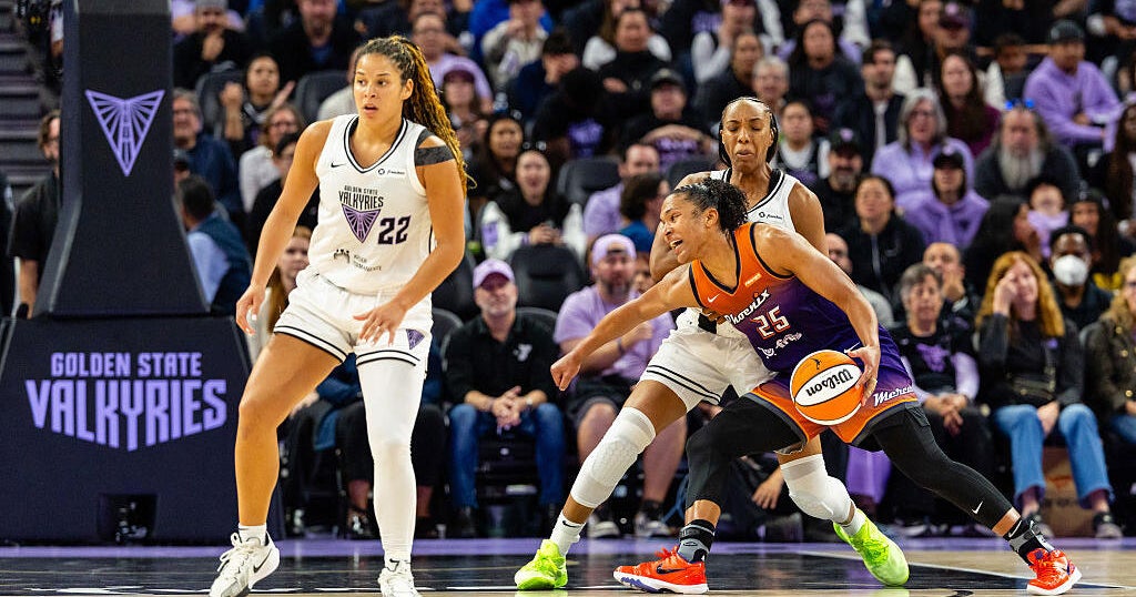 Last-Second Free Throw Secures Mercury's Narrow Win Over Valkyries