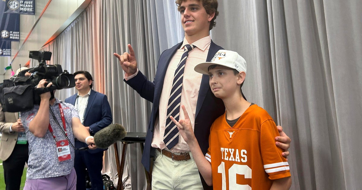 Arch Manning Captivates Fans at SEC Media Days