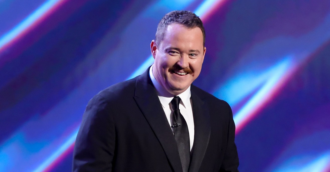 Shane Gillis Roasts Bill Belichick and Aaron Rodgers at 2025 ESPYs