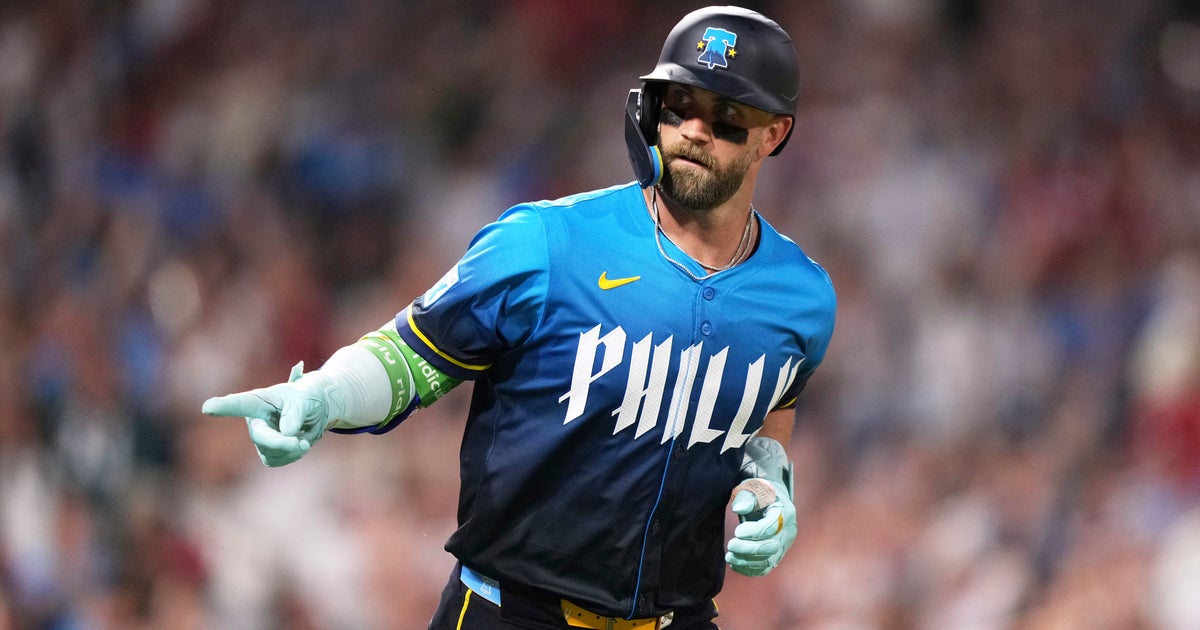 Taylor Ward's Late Homer Secures Angels' Victory Over Phillies