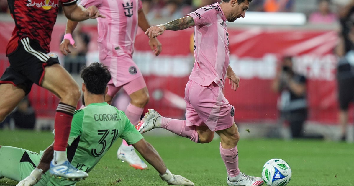 Messi and Segovia Shine as Inter Miami Overwhelms New York Red Bulls
