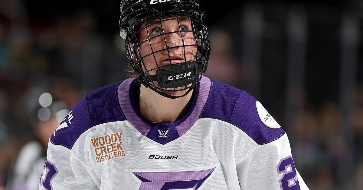 Taylor Heise Launches Hockey Camp for Aspiring Players