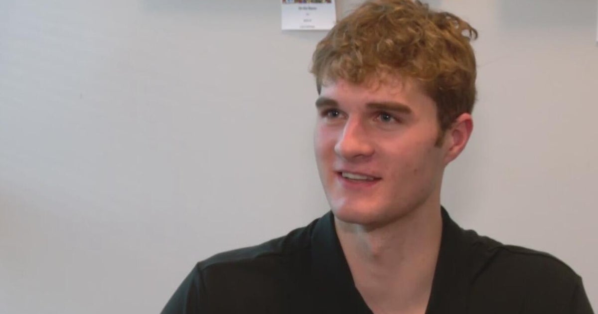 Richardson Honors NBA Rookie Liam McNeeley Following Impressive Debut