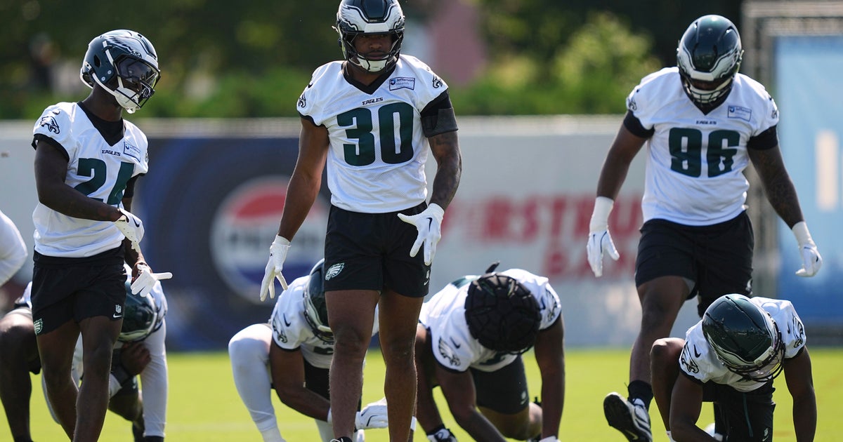 Eagles' Nakobe Dean Starts Training Camp on PUP List, Jihaad Campbell Ready to Go