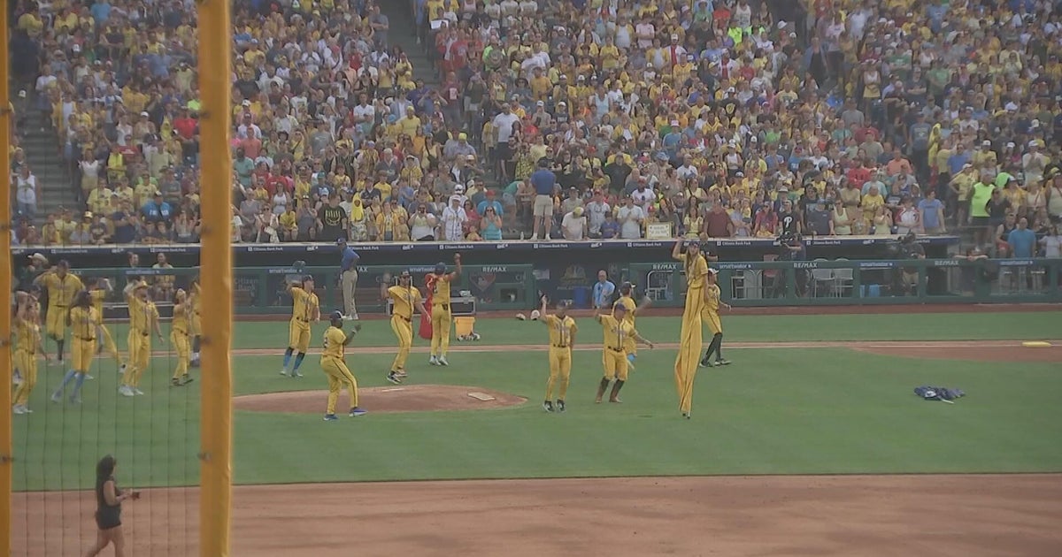 Savannah Bananas Bring Unique Baseball Experience to Philadelphia