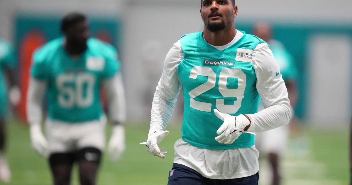 Minkah Fitzpatrick Secures $16.245 Million Signing Bonus in Contract Restructure