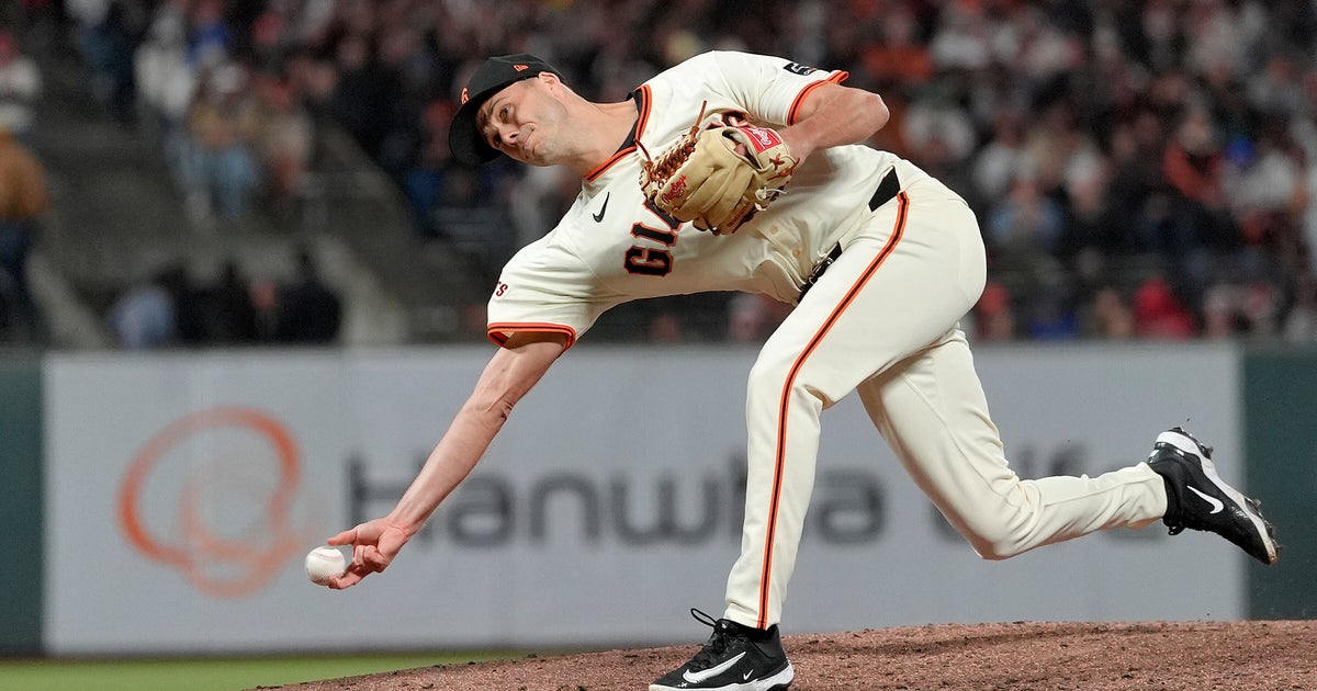 Giants Trade Longest-Tenured Player Tyler Rogers to Mets