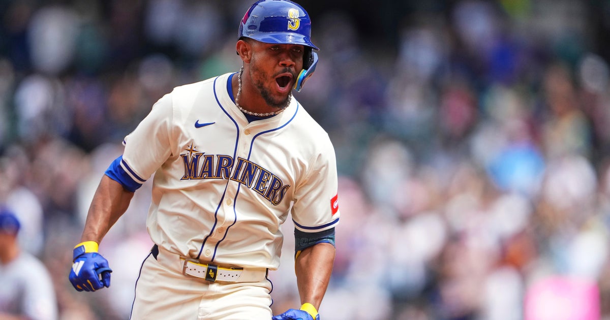 Julio Rodriguez Makes History with 20+ Home Runs and Steals in Four Consecutive Seasons