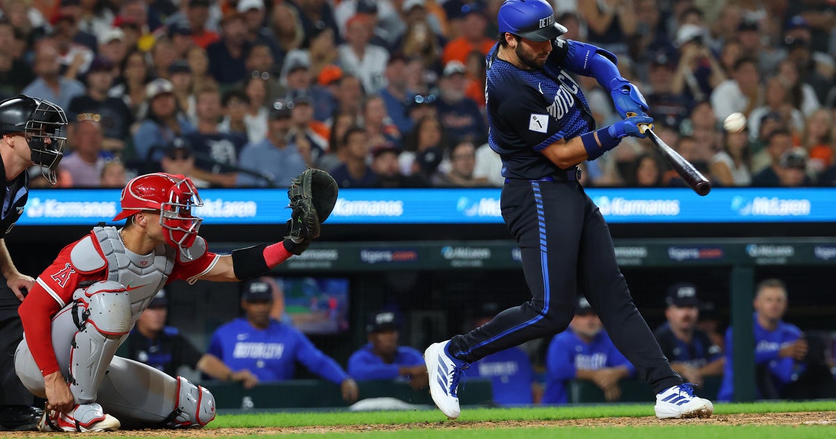 Tigers Rally to Edge Angels 6-5