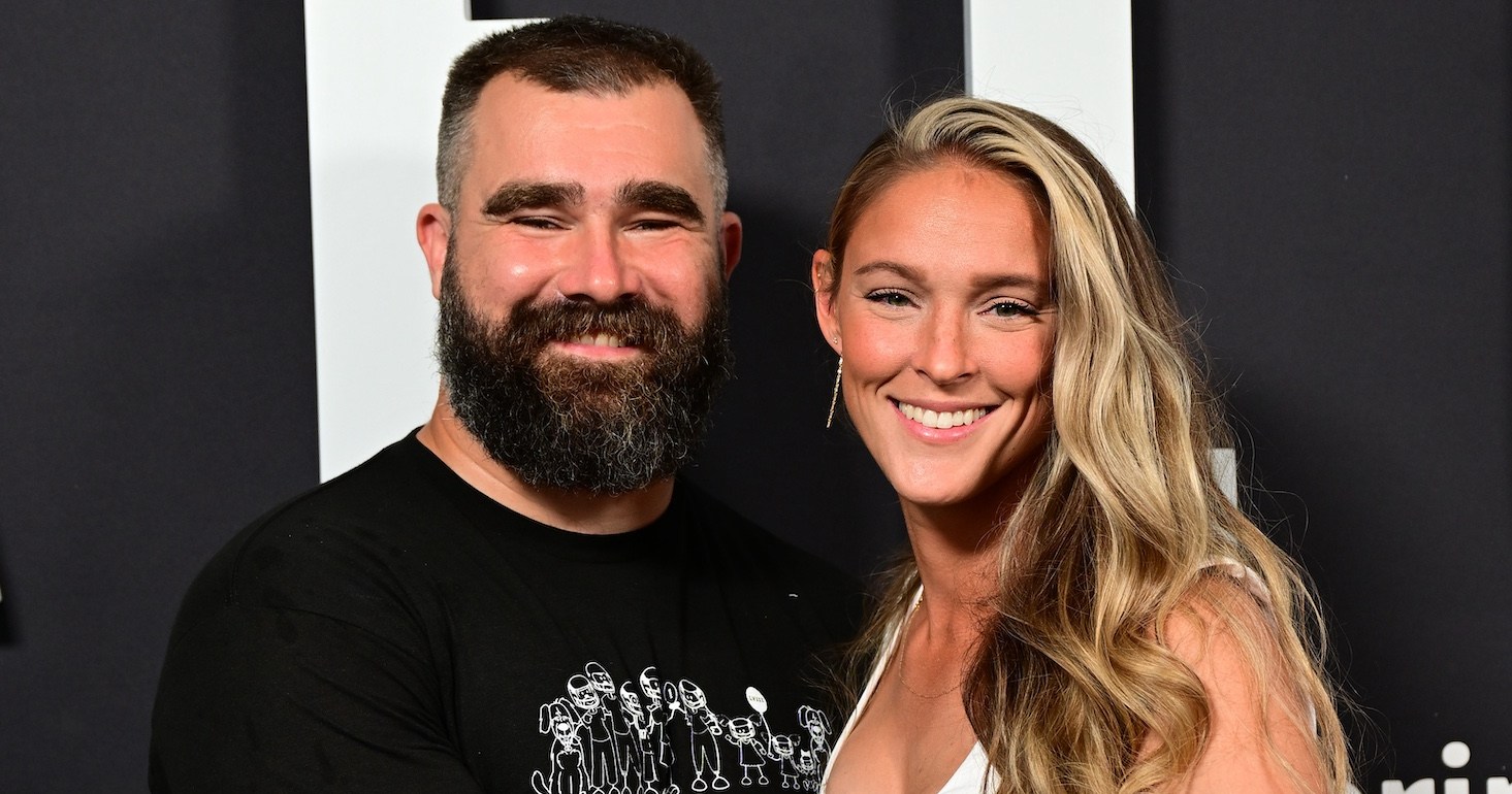 Taylor Swift Praises Jason and Kylie Kelce as 'The Realest'