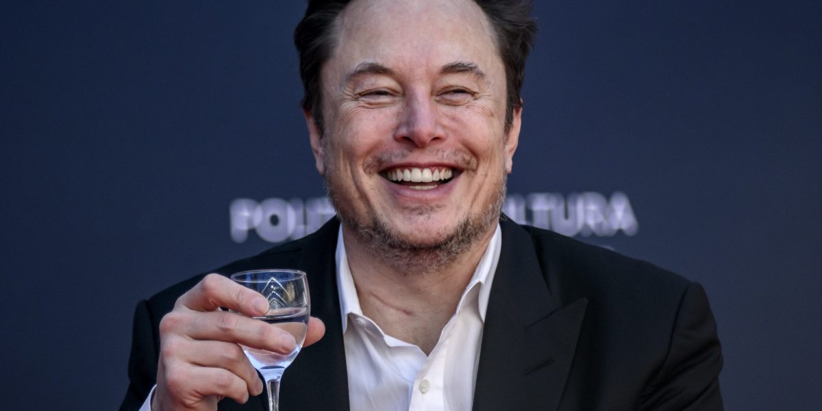 Kumail Nanjiani Reveals Elon Musk's Disdain for HBO's 'Silicon Valley' Parties