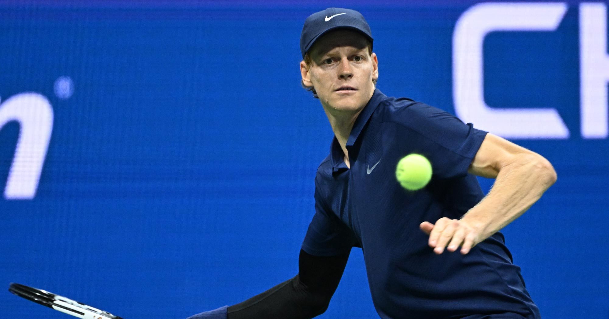 Attempted Theft at US Open: Fan Caught Near Jannik Sinner's Bag