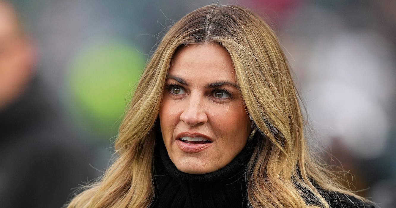 Erin Andrews Responds to Critics of Fox NFL Broadcast and Tom Brady