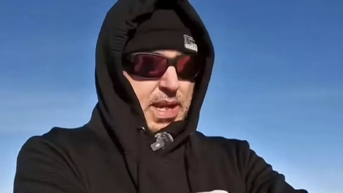 Flat Earther Convinced by 24-Hour Sun in Antarctica Expedition